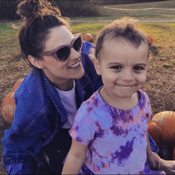 Meet your Posher, Jessie (Mariah Carey’s #1 fan) - Picture 7 of 8